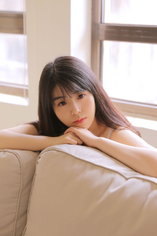 一个上面一个下面嘴巴